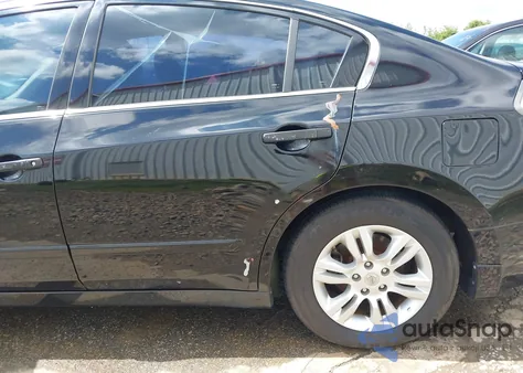 2010 Nissan Altima 2.5 S z USA, uszkodzony, nr VIN 1N4AL2APXAC102138